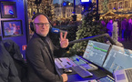 L'animateur Raf Van Brussel à l'intérieur du studio Joe Christmas House