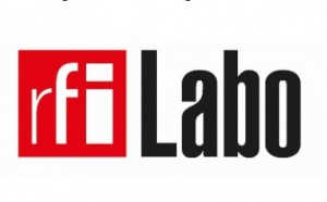 RFI Labo réalise le son binaural de la websérie "Touche Française"