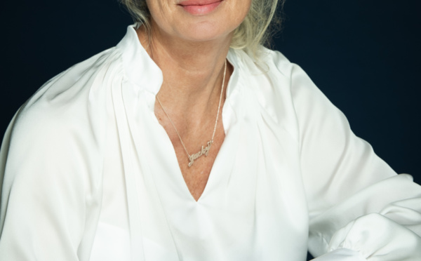 En novembre 2023, Jacqueline Bierhorst a été élue présidente du WorldDAB Summit à Munich. Parmi ses objectifs : maintenir la place de la radio dans la voiture connectée et accélérer les ventes de récepteurs grand public. © DR.