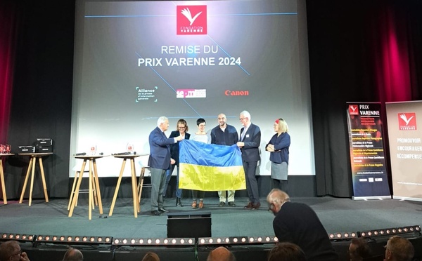 Le 18 décembre 2024, Agathe Mahuet, reporter à franceinfo, a reçu le Grand Prix Varenne de la radio, pour son reportage intitulé : "Ukraine, le pêcheur impassible malgré la guerre".